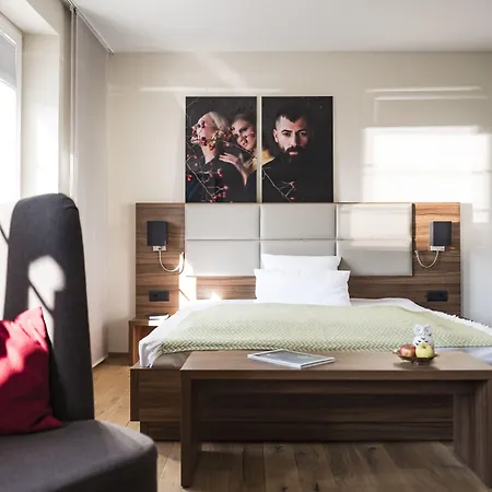 Отель Kunsthotel 